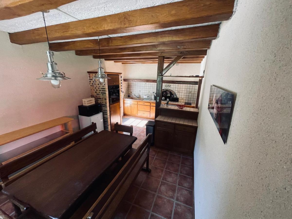 Gite La Paheserie Esvres Exteriör bild